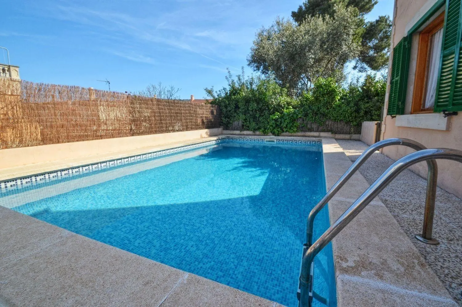 Schoene Villa Mit Pool Und Garten El Toro  Ferienhaus